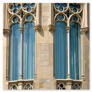 Detalle ventanas Casa Pascual i Pons en Plaza Catalunya<br />Ref.: bcn-col-084